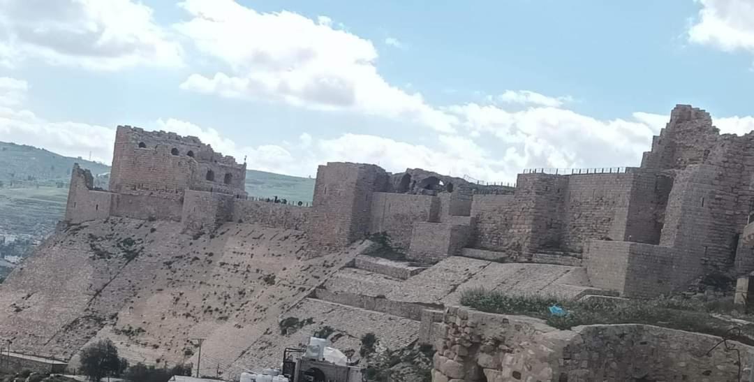 The Old House * Al Karak